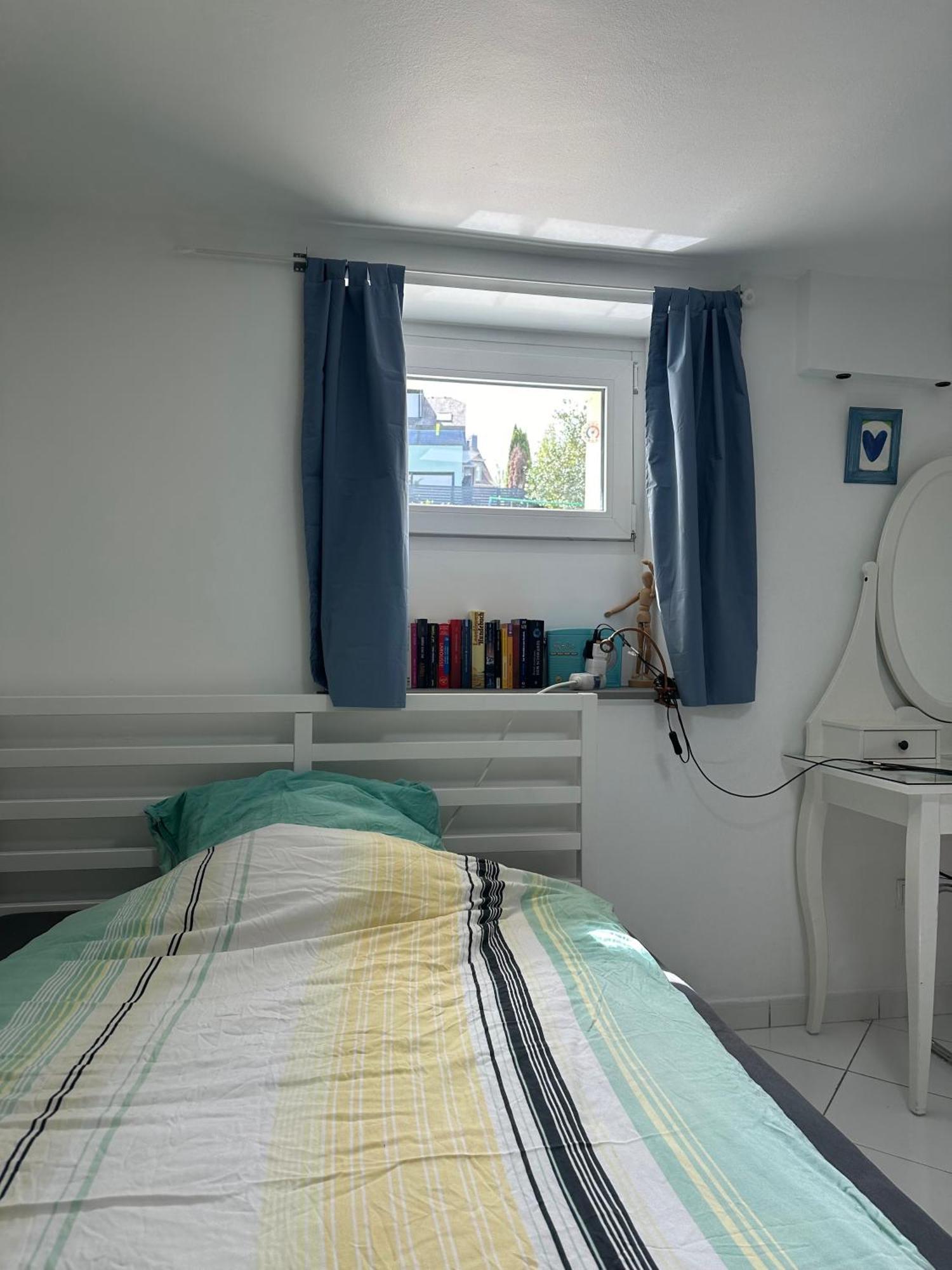 Simple Room In Luxembourg City Ngoại thất bức ảnh